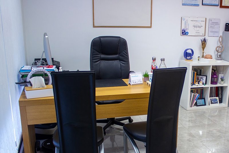 Neuronea 💡 Centro para todas las edades 🧠